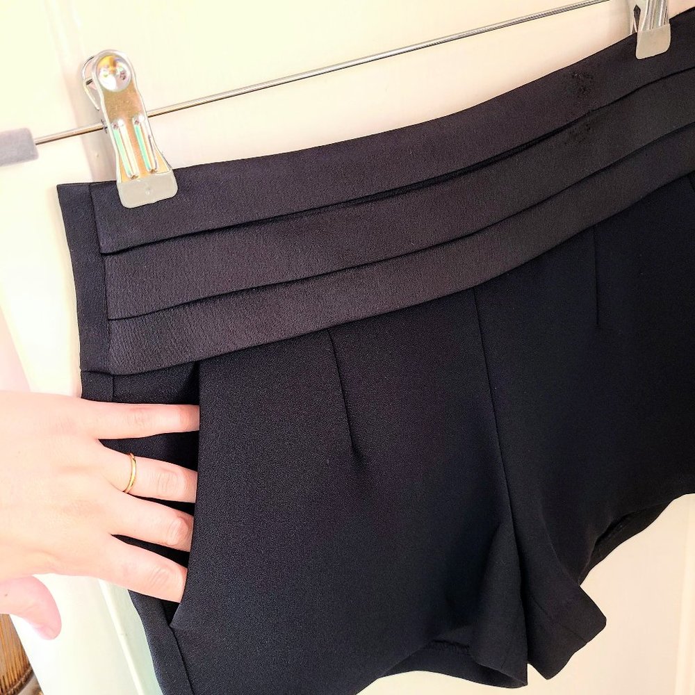 🌞 Forever 21 Black Dress Shorts  XS